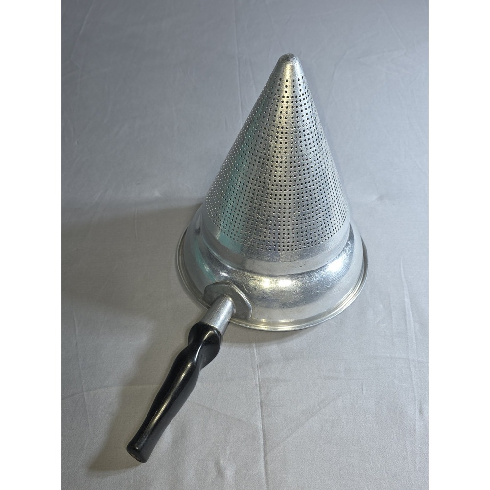 Vintage Wear-Ever No. 475 Aluminum Cone Strainer Sieve Colander Black Handle USA